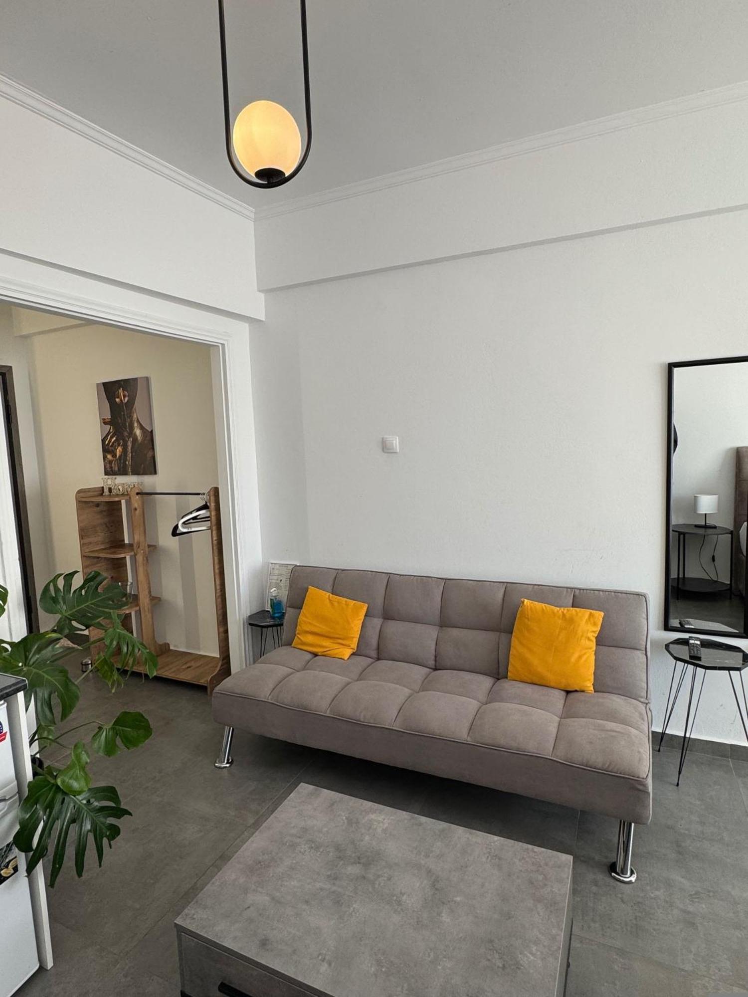 Afrodite Central Apartment By Vpn Aten Exteriör bild